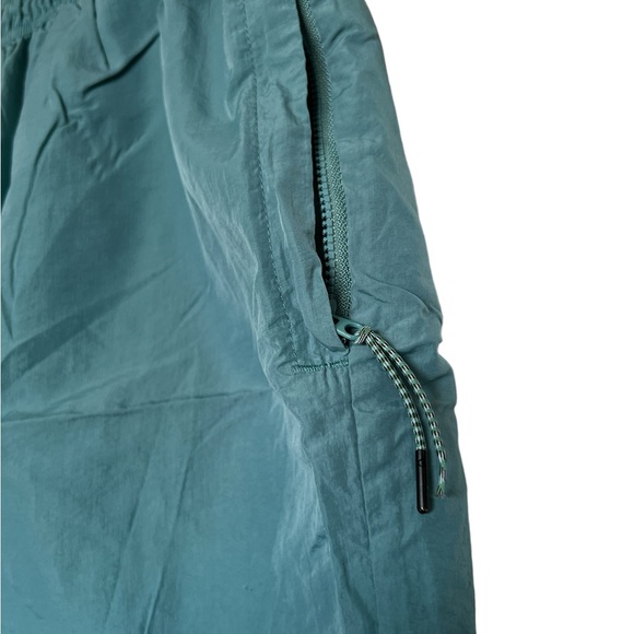 100% Nylon Warm-Up Shorts Mesh Liner Trendy Men’s/ Boy’s Shorts Teal Blue• Sz M - Picture 4 of 6